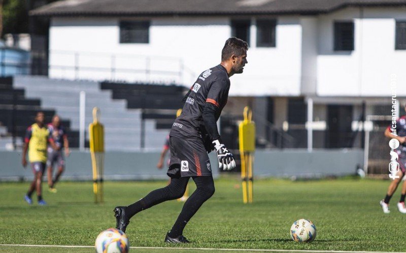 Goleiro Marcelo Pitol disputará o Gauchão pelo Galo e defenderá o Aimoré na Divisão de Acesso | abc+