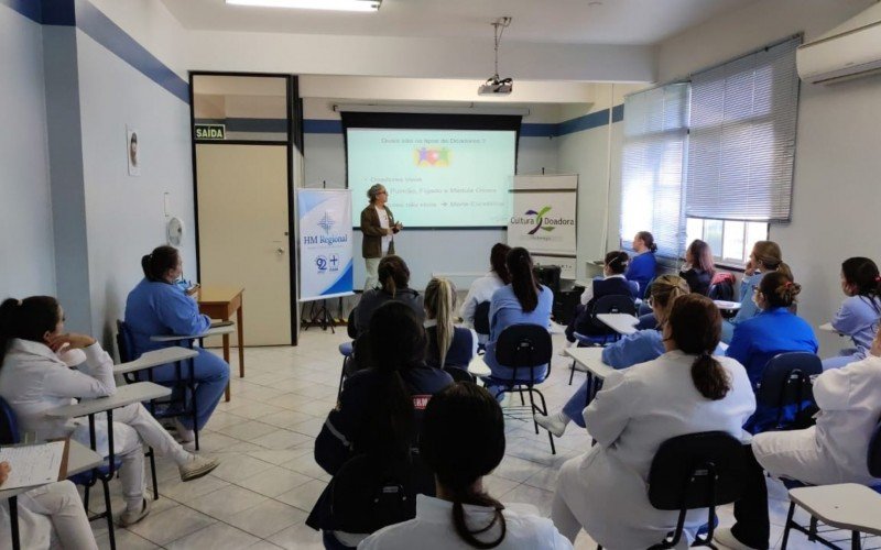 FormaÃ§Ã£o com profissionais do Hospital de Montenegro