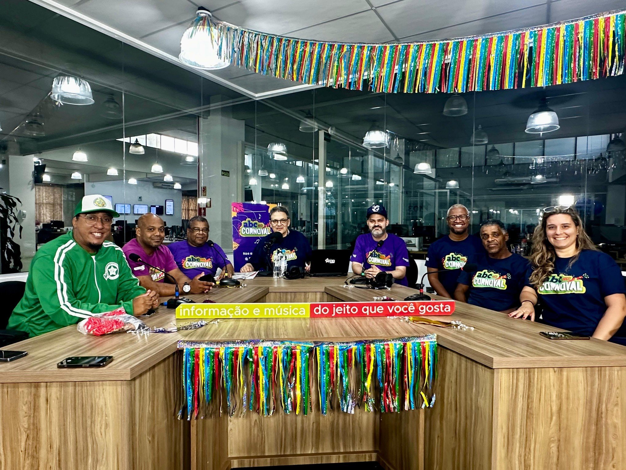 CARNAVAL: Acompanhe ao vivo ao programa ABC no Carnaval com Cláudio Brito