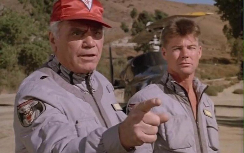 Ernest Borgnine e Jean-Michael Vincent estrelavama série Airwolf, mas foram cortados na quarta temporada | abc+