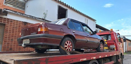 Um monza vermelho tambÃ©m foi apreendido na aÃ§Ã£o da Brigada Militar na tarde desta terÃ§a-feira (23)