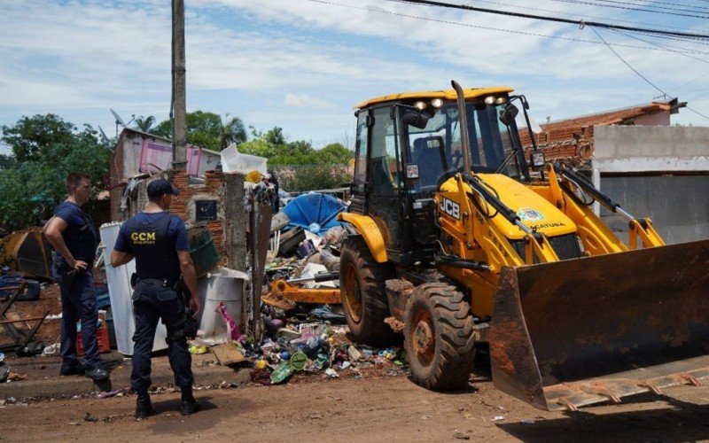 MutirÃ£o foi feito no local para retirada do lixo