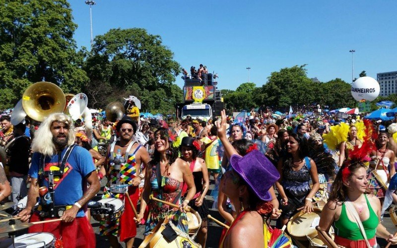 Carnaval é feriado? Confira se é preciso trabalhar na data | abc+