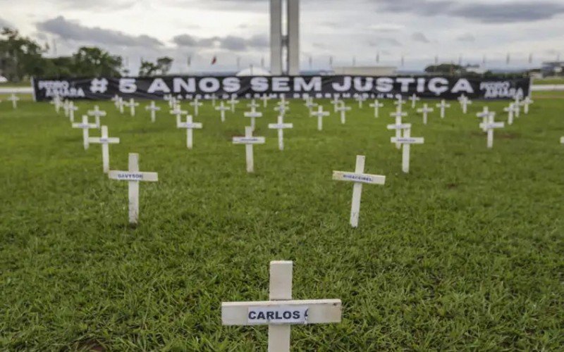 Cruzes lembram a tragédia de Brumadinho há cinco anos  | abc+