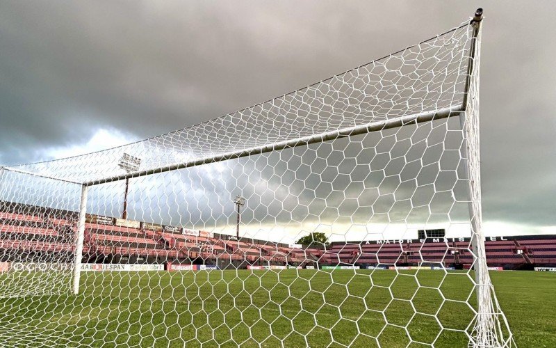 Estádio Bento Freitas pronto para receber Brasil e Grêmio | abc+