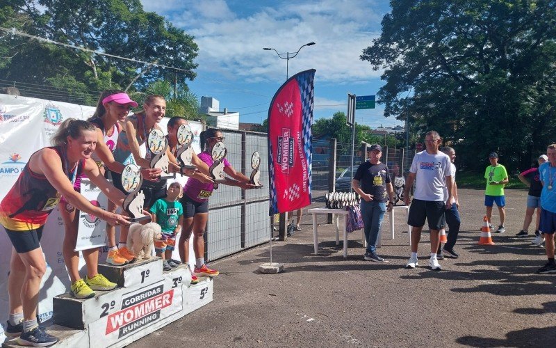 PremiaÃ§Ã£o da RÃºstica de aniversÃ¡rio de Campo Bom teve medalhas e trofÃ©us