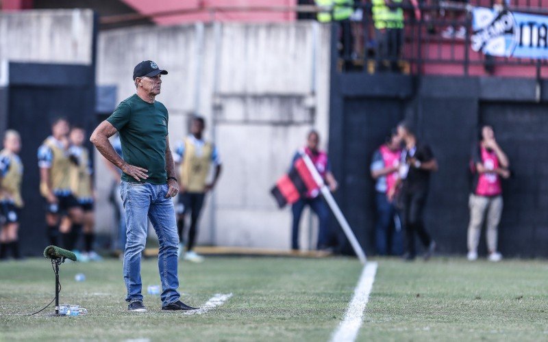 Renato comandou a equipe gremista na vitÃ³ria sobre o Brasil por 1 a 0