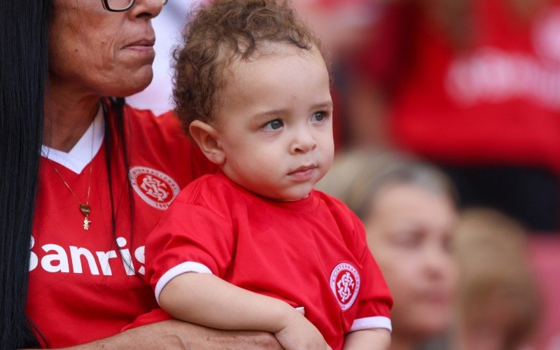 Torcida do Inter na partida contra o Ypiranga