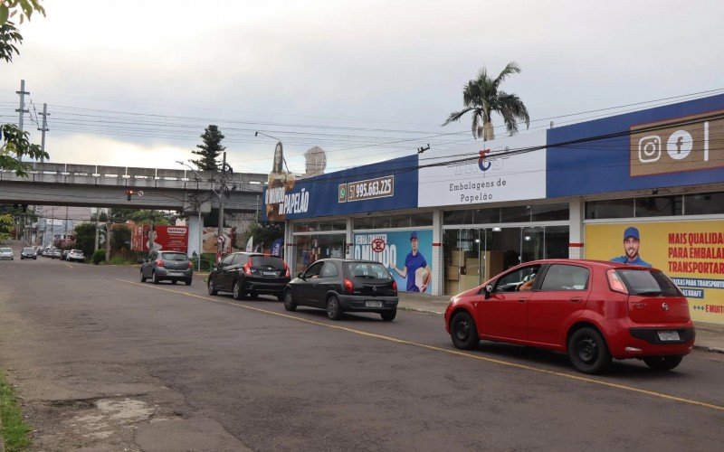 TrÃ¢nsito na Rua Tapes com NaÃ§Ãµes Unidas