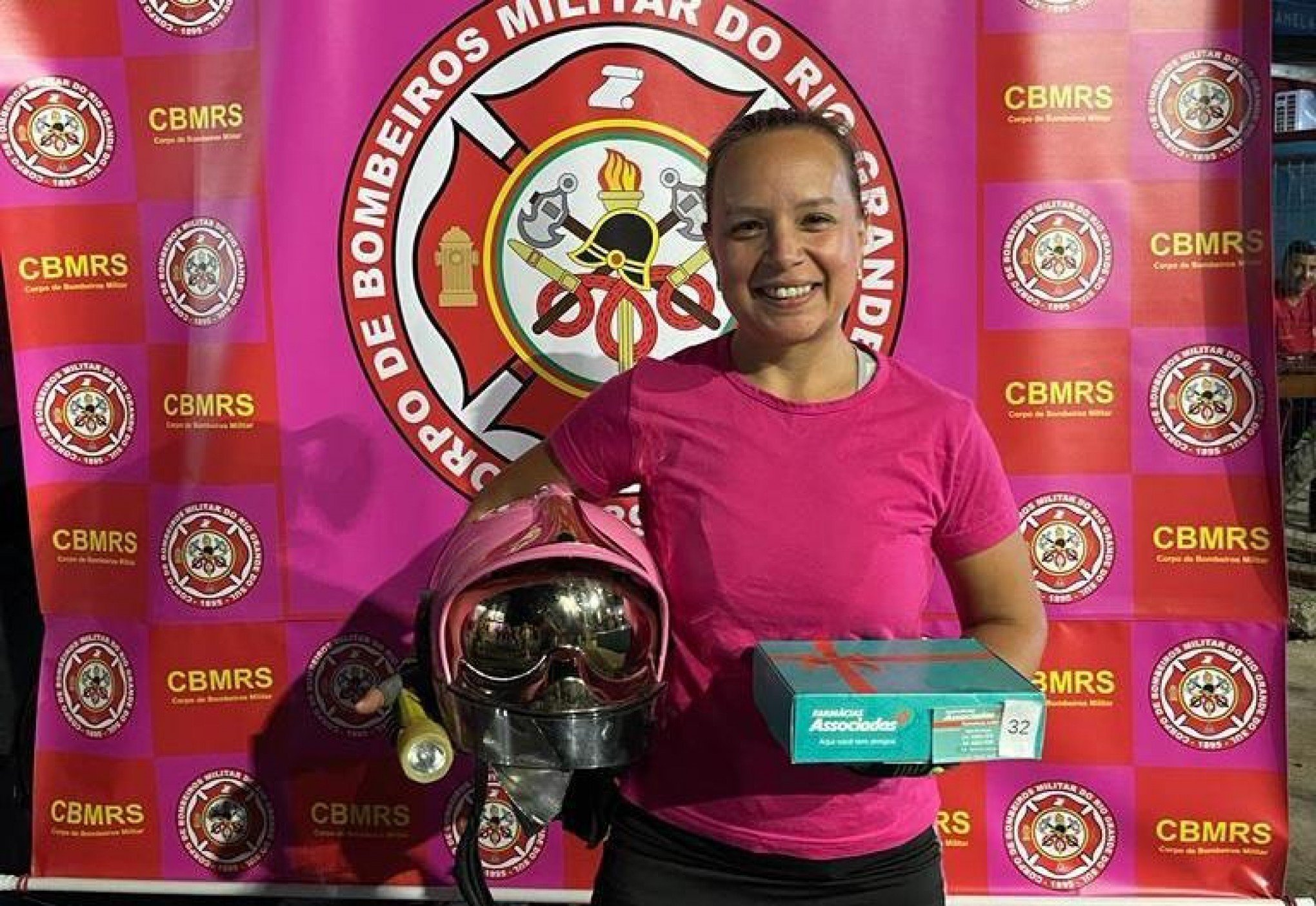 CAPACETE ROSA: Evento fará torneio de vôlei feminino com homenagem à atleta