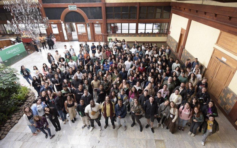 Centenas de jovens estão tendo aulas e participando da programação do festival 