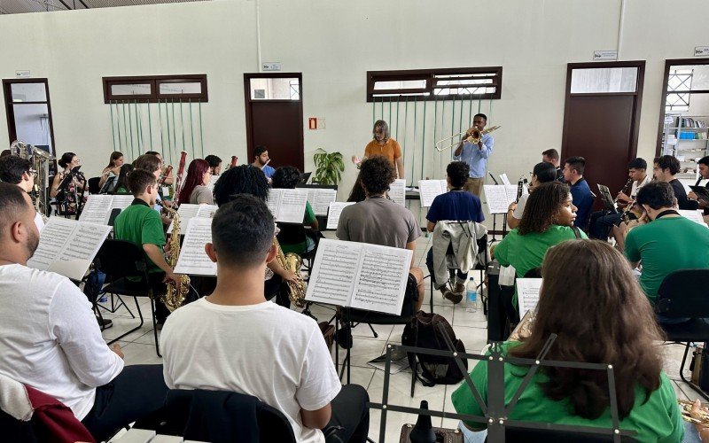 Ensaio com o maestro gramadense Leandro Serafim