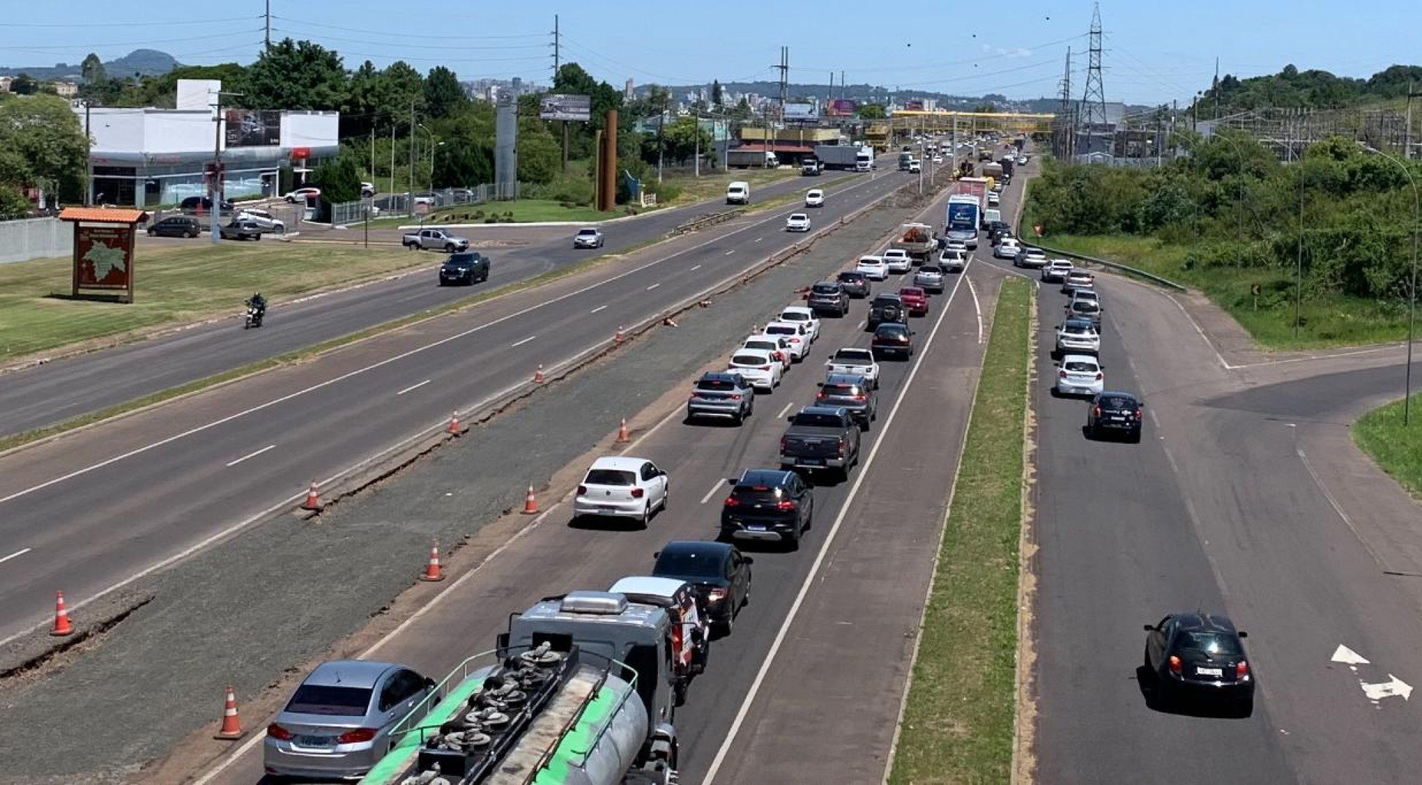 BR-116: Mais um dia de trânsito lento em trecho com obras; veja como está o fluxo