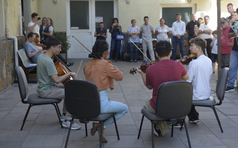 Quarteto de SÃ£o Paulo faz apresentaÃ§Ã£o especial no Hospital de Gramado