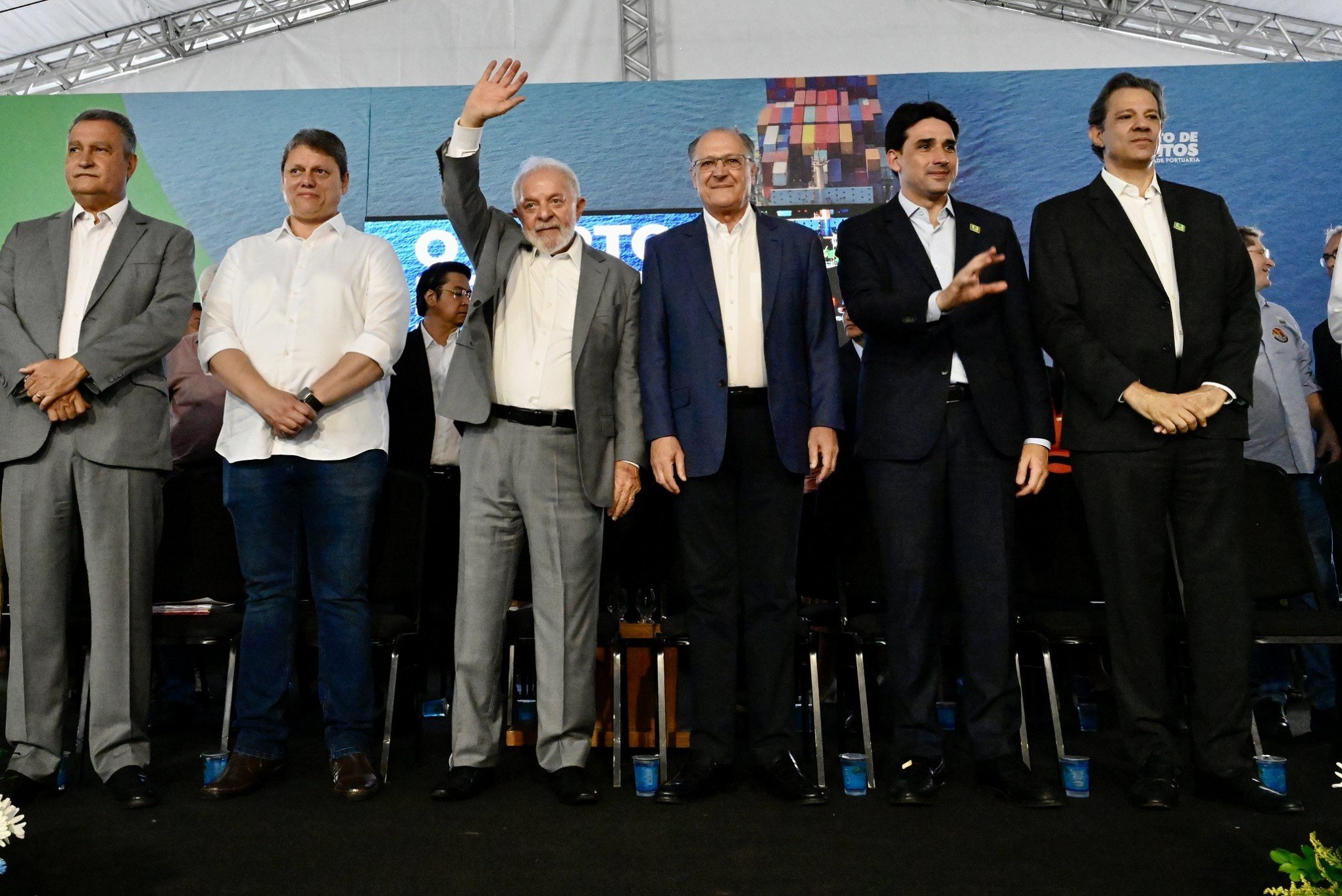 Primeiro túnel imerso da América Latina ligará cidades do litoral paulista