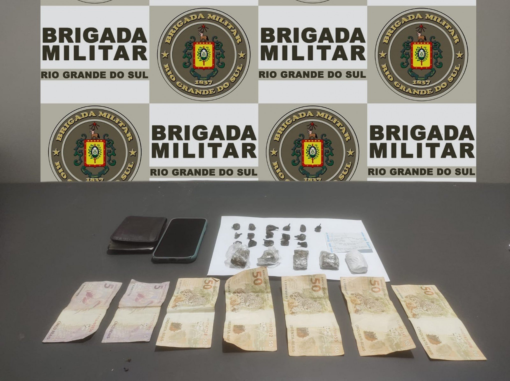 Brigada Militar realiza ação contra o tráfico de drogas na área central de Gramado