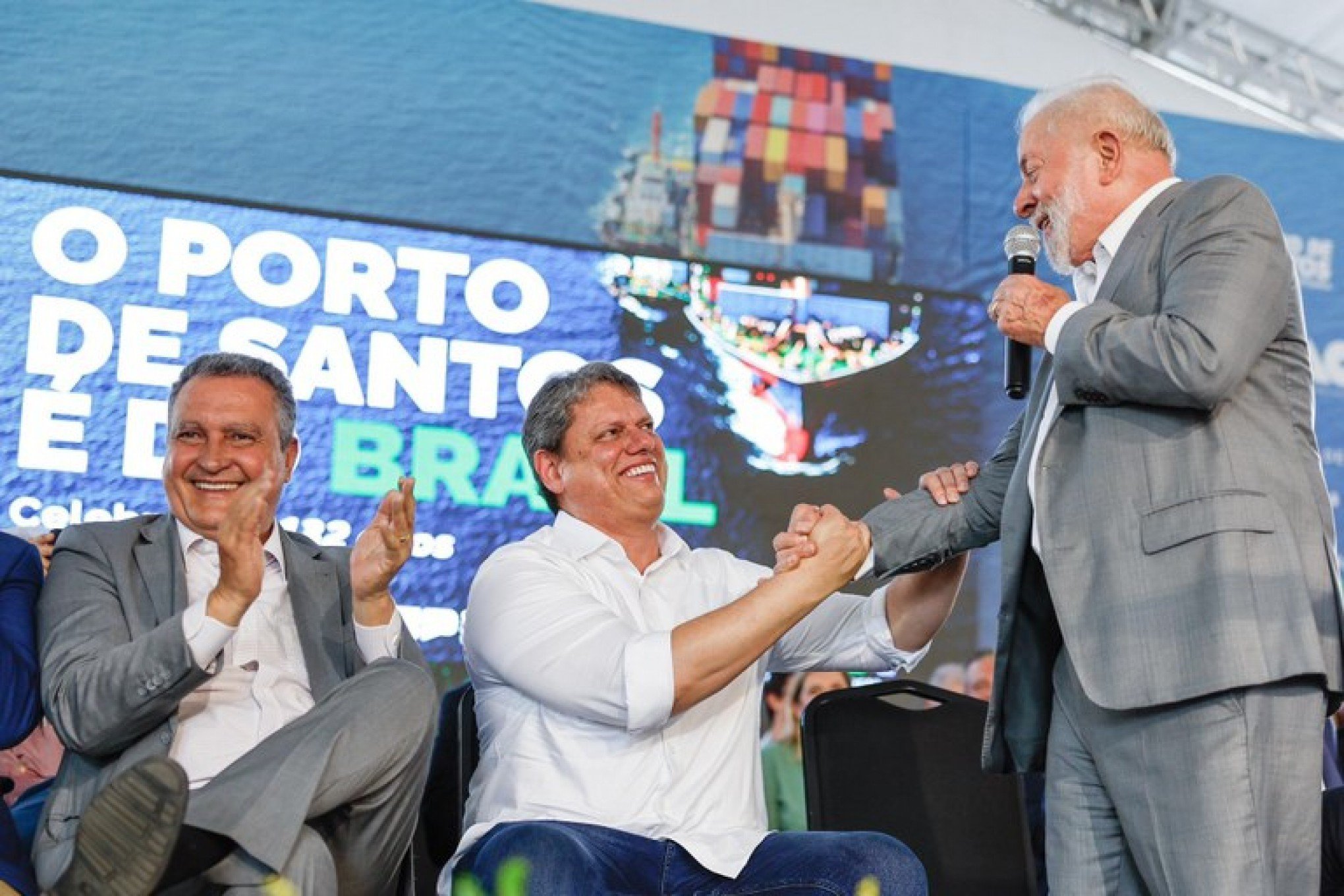 Lula faz novo aceno a Tarcísio e diz "não ter direito de escolher inimigos"