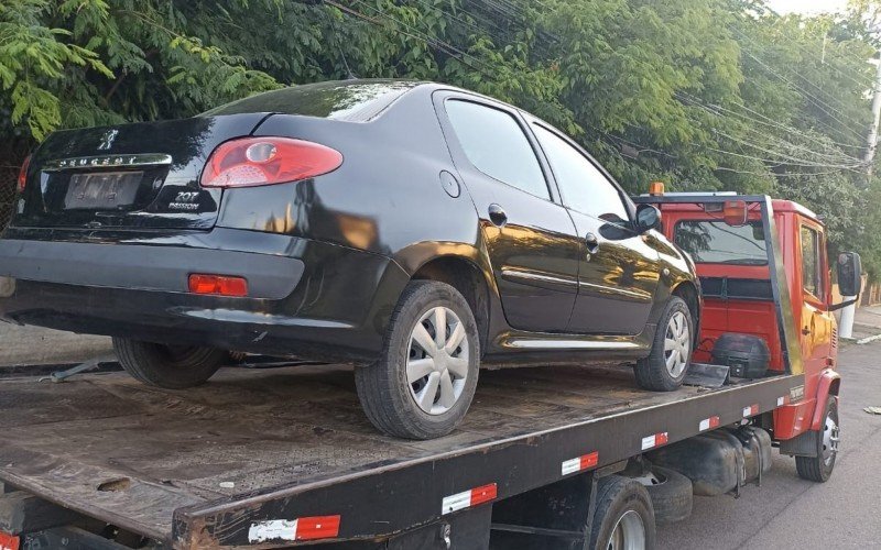 Carro roubado em Cachoeirinha foi recuperado em São Leopoldo 