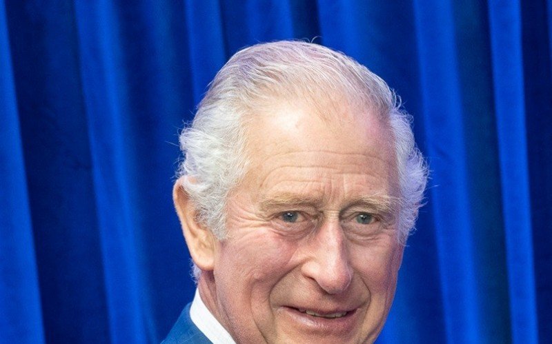 Rei Charles III aparece em público pela 1ª vez após revelar diagnóstico de câncer