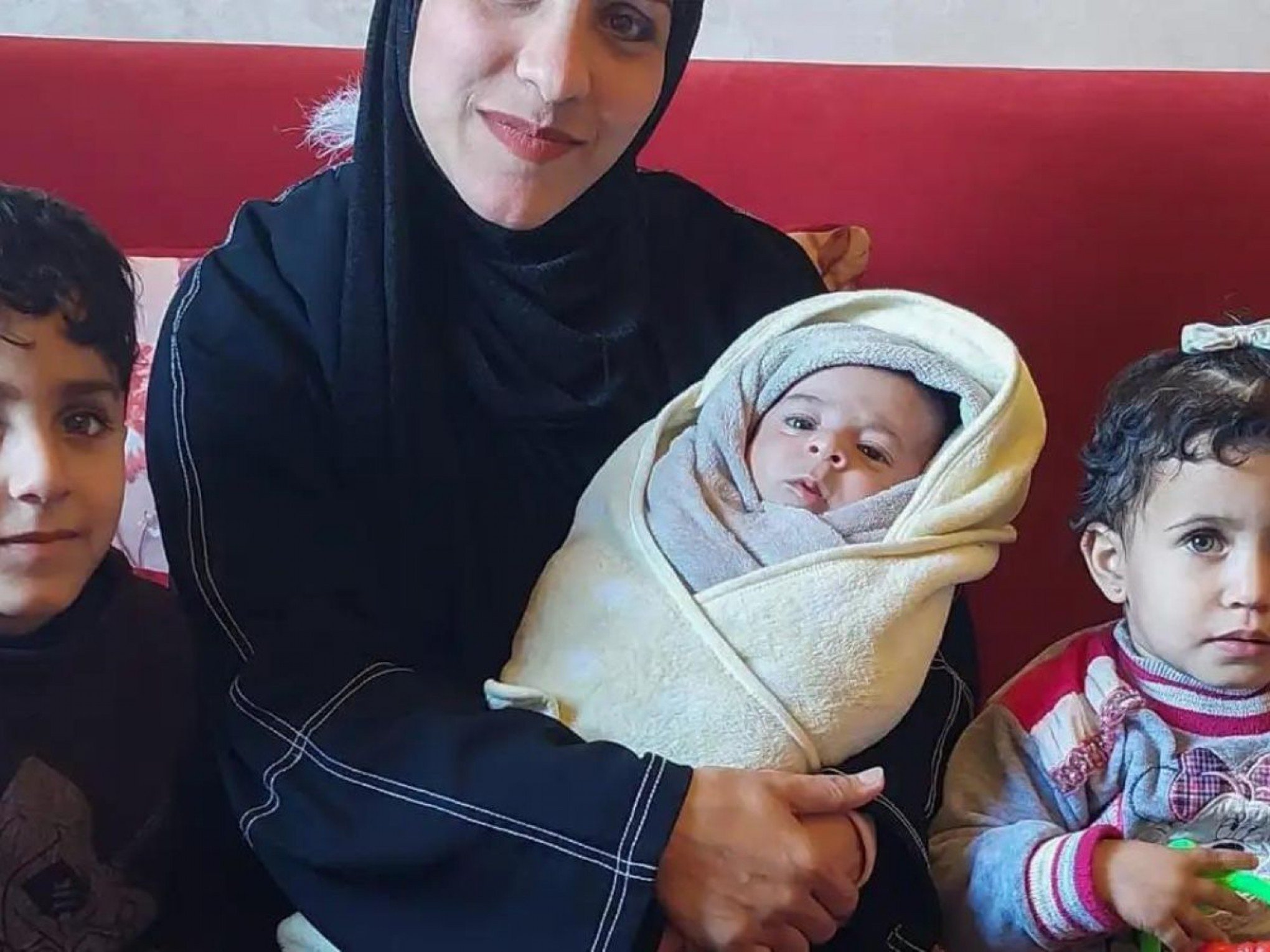 Brasileira é autorizada a deixar Faixa de Gaza após nascimento do terceiro filho