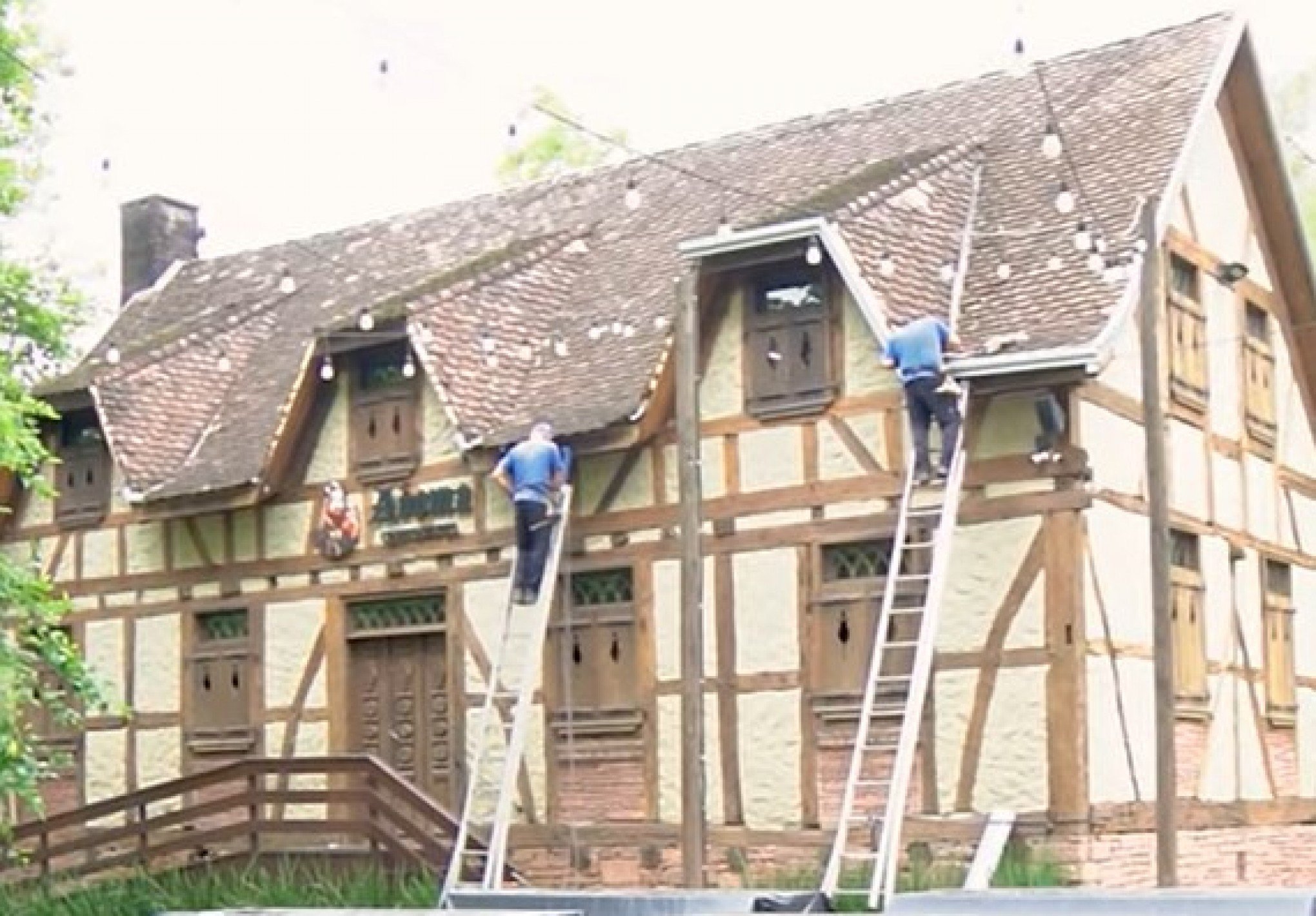 CURIOSIDADES DA IMIGRAÇÃO #33: A casa enxaimel que foi trocada de lugar e hoje abriga uma cervejaria na região