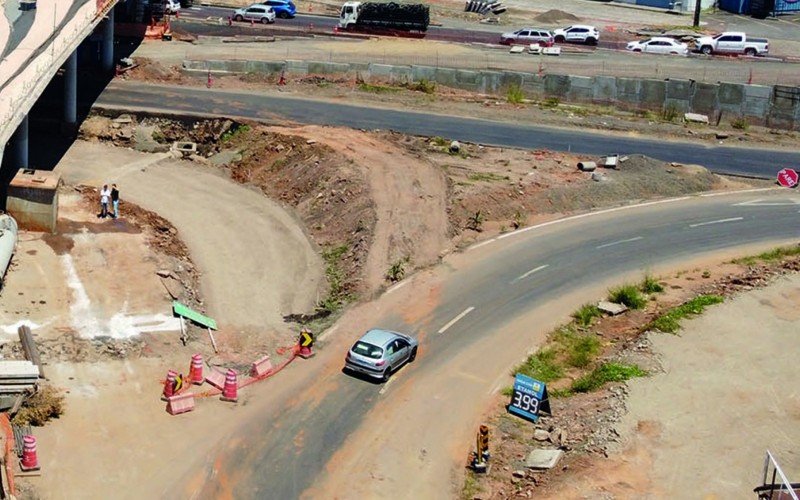 Acesso para a 240 seguirá sendo pela rua lateral da BR | abc+