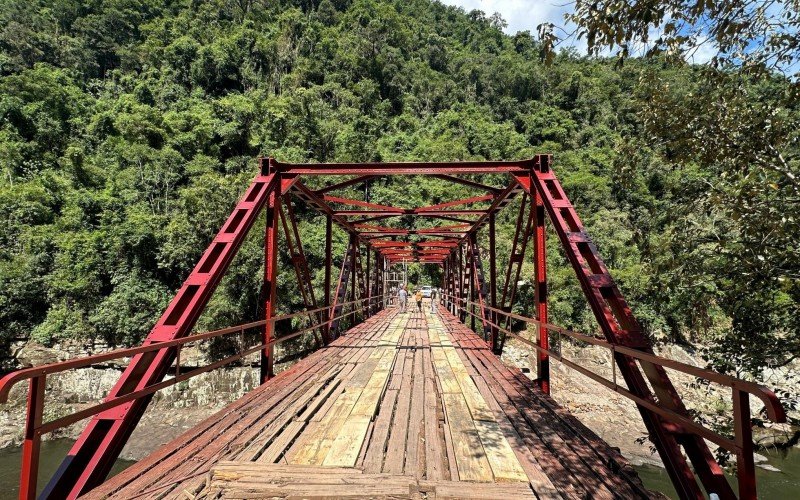 Ponte do Raposo será liberada para tráfego de veículos nesta sexta 