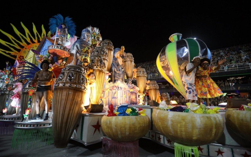 O desfile da UniÃ£o da Ilha do Governador
