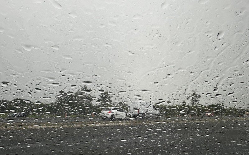 PREVISÃO DO TEMPO: O que esperar do novo episódio de chuva com chance de trombas d'água no Rio Grande do Sul | abc+