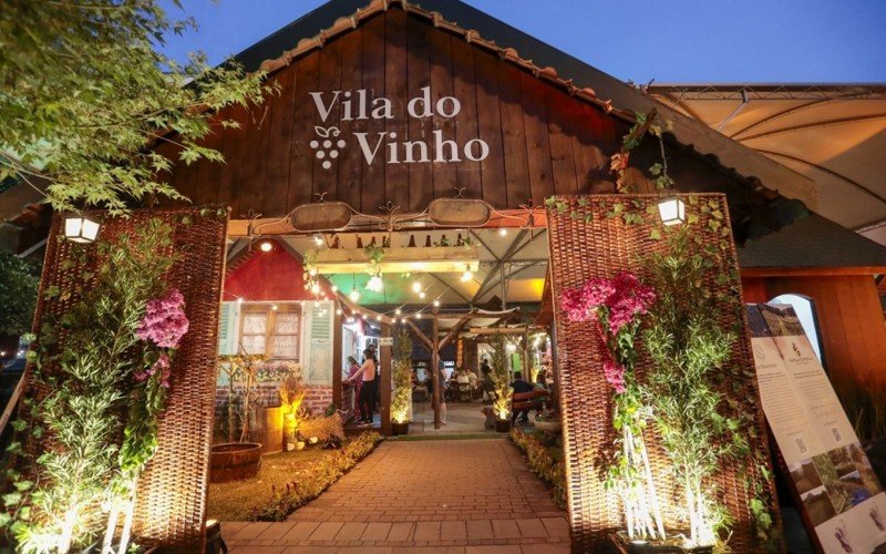 Vila do Vinho fica na Praça das Etnias, no Centro de Gramado | abc+