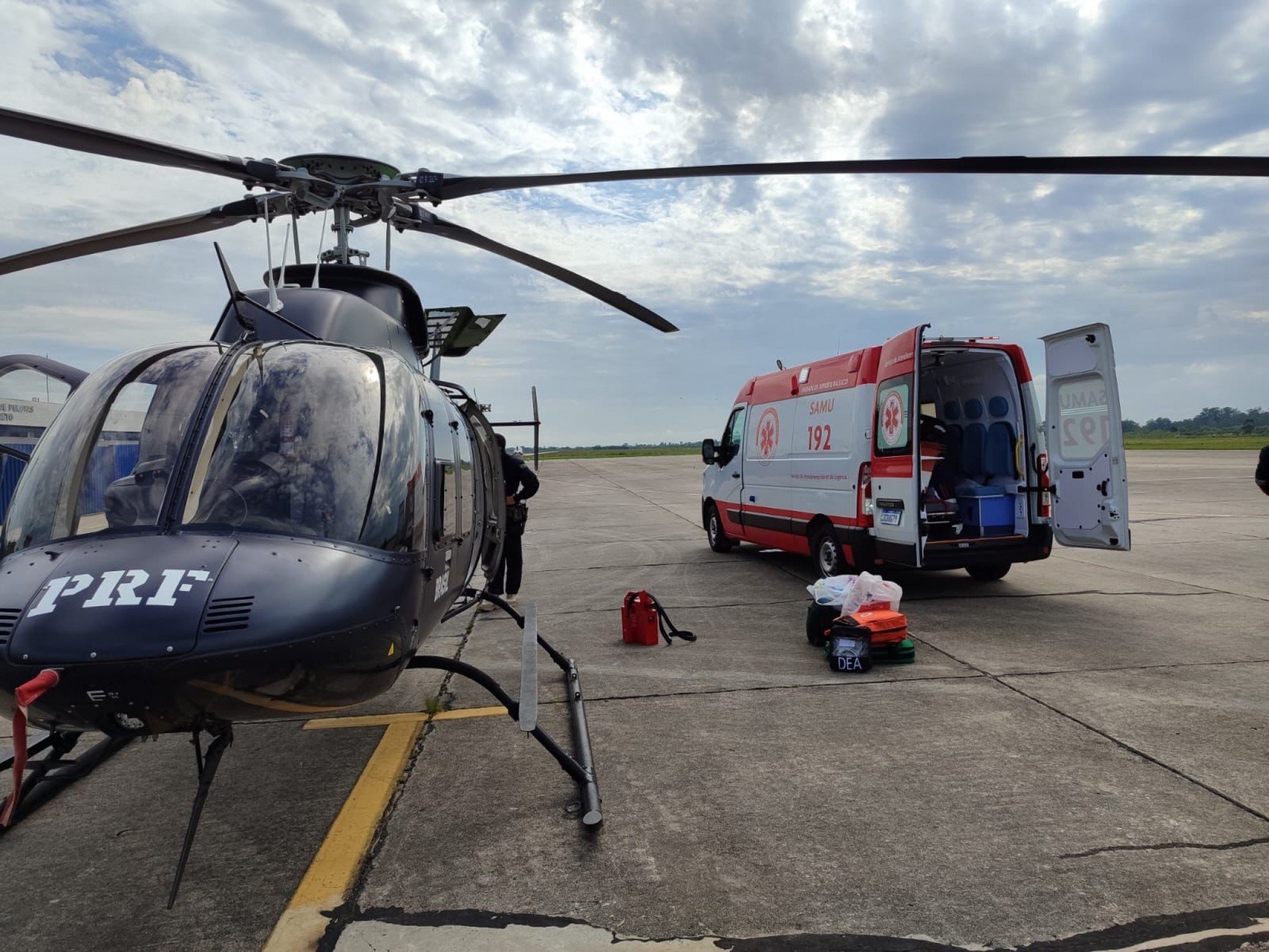 Mulher é levada de helicóptero de Pelotas até Caxias do Sul pela PRF e Samu