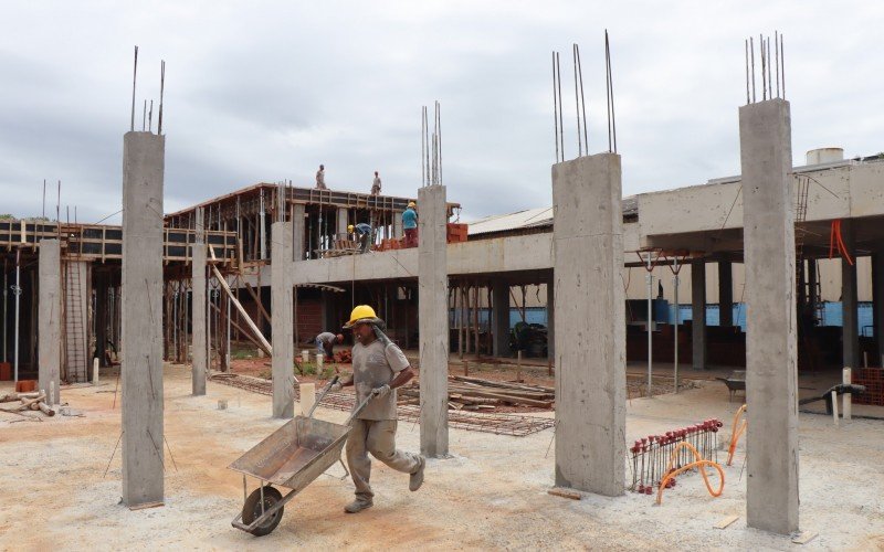 Obra de ampliação na Escola Municipal Harry Roth, na Santo Afonso, em Novo Hamburgo | abc+