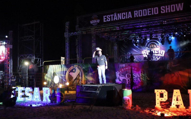 Abertura do 11Âº EstÃ¢ncia Rodeio Show