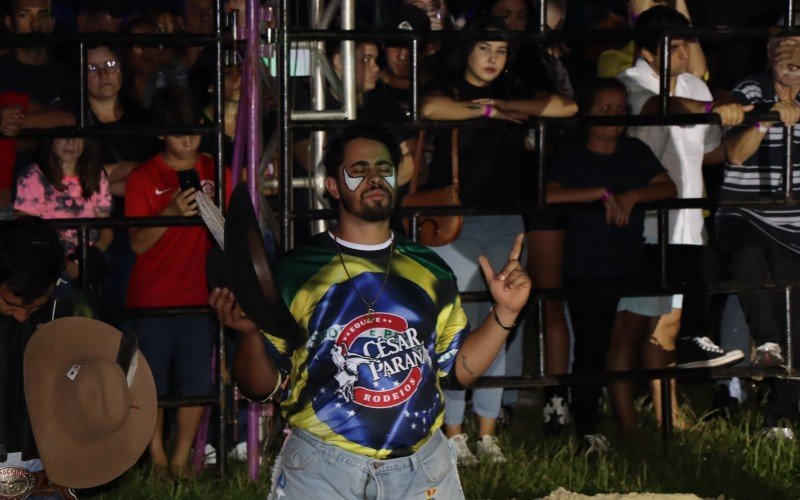 Abertura do 11Âº EstÃ¢ncia Rodeio Show