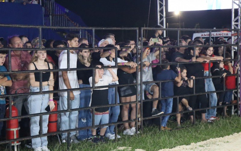 Abertura do 11Âº EstÃ¢ncia Rodeio Show