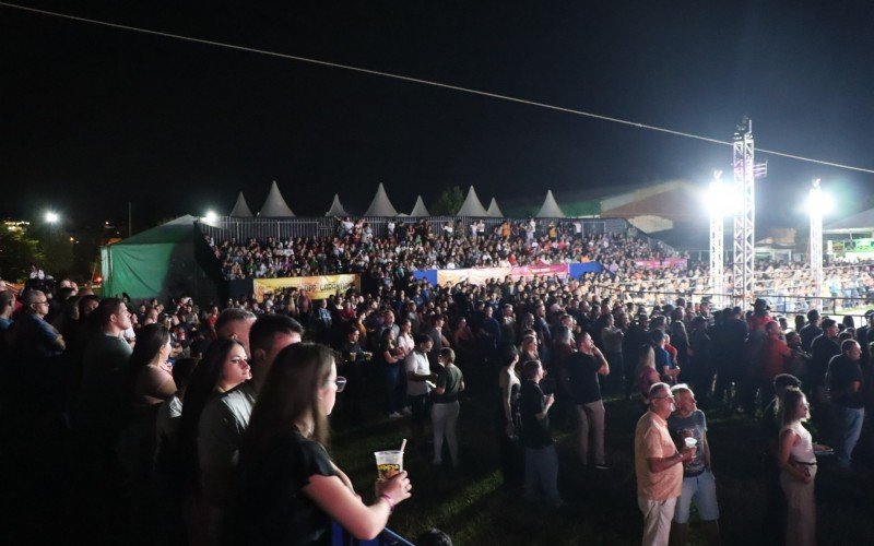 Abertura do 11Âº EstÃ¢ncia Rodeio Show