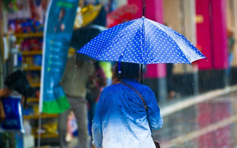 PREVISÃO DO TEMPO: Como será a virada do tempo com forte declínio das temperaturas no RS? | abc+