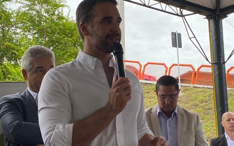 Governador Eduardo Leite falou sobre as obras em Santa Maria do Herval