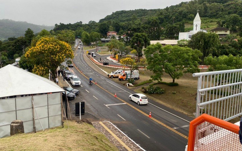 Viaduto da RS-115 foi inaugurado pelo governador do Estado, Eduardo Leite, em Gramado