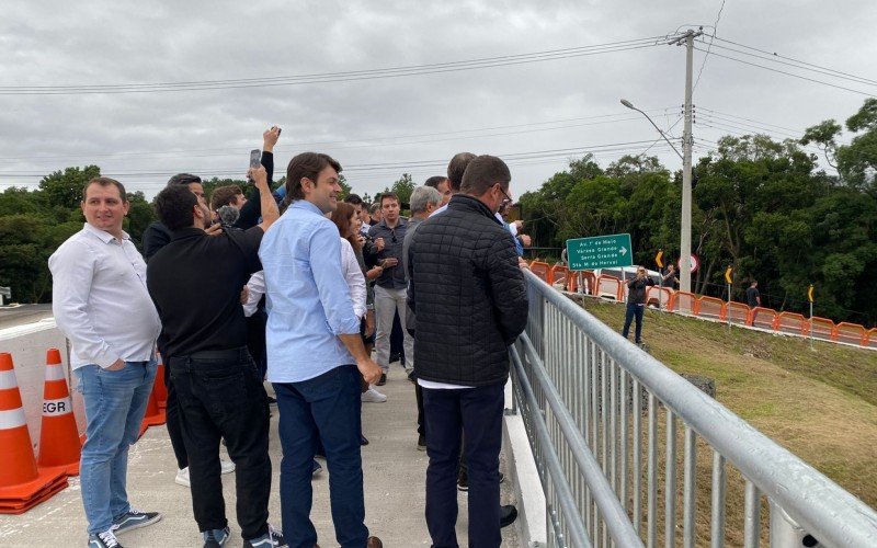 GRAMADO: Eduardo Leite participa de inauguraÃ§Ã£o de viaduto da RS-115; veja fotos