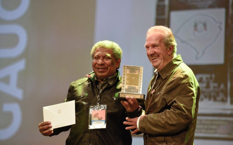 Sirmar Antunes e Clemente ViscaÃ­no (Festival de Gramado 