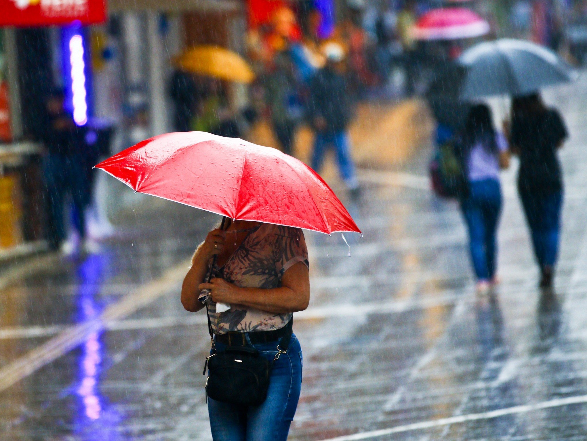 PREVISÃO DO TEMPO: Chance de temporais segue e Rio Grande do Sul pode completar 16 dias seguidos de chuva