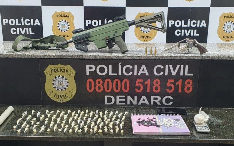 Uma submetralhadora foi encontrada em casa acima de qualquer suspeita em Canoas