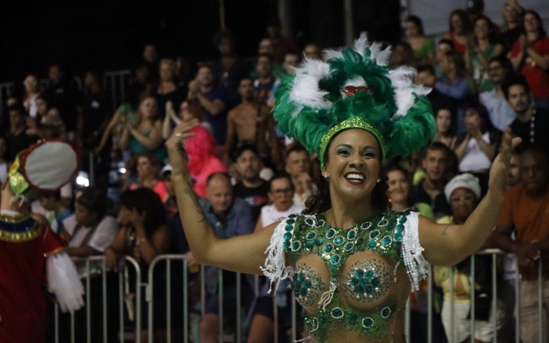 Escola de Samba Cruzeiro do Sul | abc+