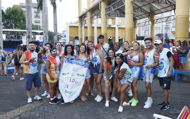 Em 30 dias foi formado o Bloco Qualquer Jeito, que tambÃ©m estreou neste domingo no carnaval de Campo Bom