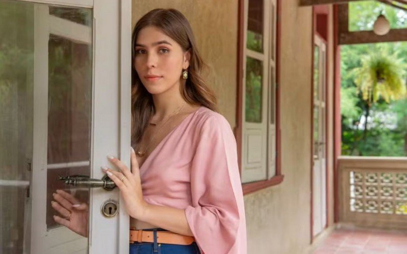 Buba (Gabriela Medeiros) em Renascer | abc+