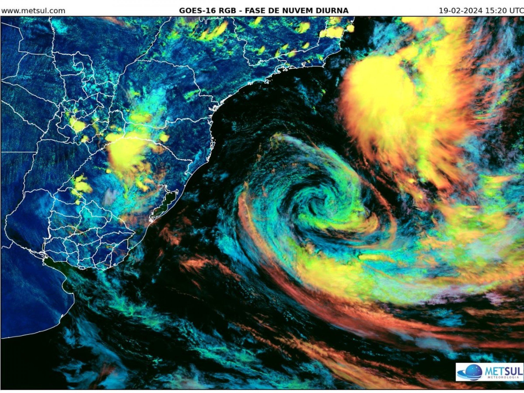 TEMPESTADE TROPICAL: Imagem mostra espiral de nuvens da Akará ao lado do RS; veja