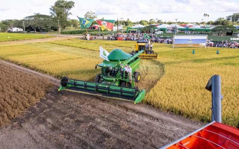 Abertura da Colheita do Arroz, na Embrapa, em CapÃ£o do LeÃ£o