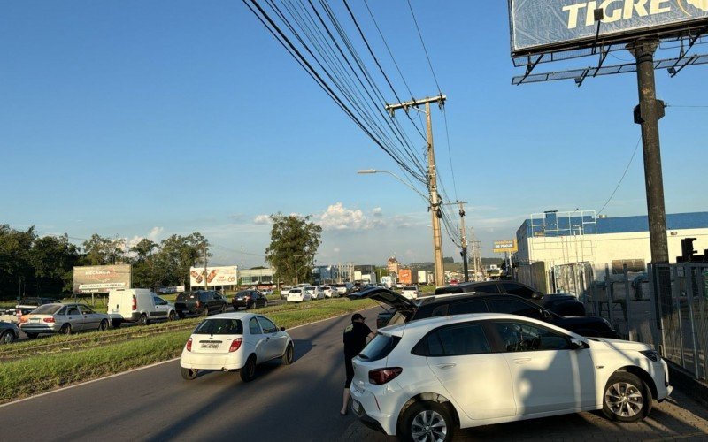 Trânsito muito congestionado na tarde desta sexta-feira na RS-239 | abc+