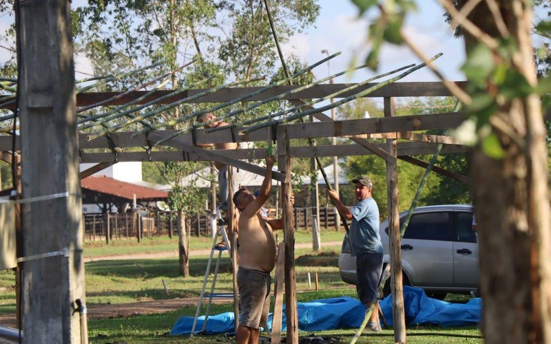 ComeÃ§a montagem de piquetes no Parque do Trabalhador em Campo Bom